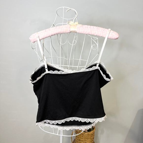 Gorgeous y2k vintage black lacy milkmaid cami top - Picture 2 of 4